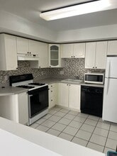 47 Harbour Close in New Haven, CT - Building Photo - Building Photo