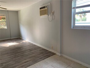 1904 20th Ave, Unit 3 in Vero Beach, FL - Building Photo - Building Photo