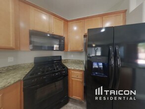 3521 Tesoro Del Valle Ct in North Las Vegas, NV - Foto de edificio - Building Photo