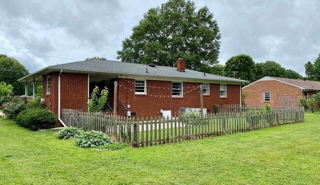 603 S Westover Dr in Monroe, NC - Building Photo - Building Photo