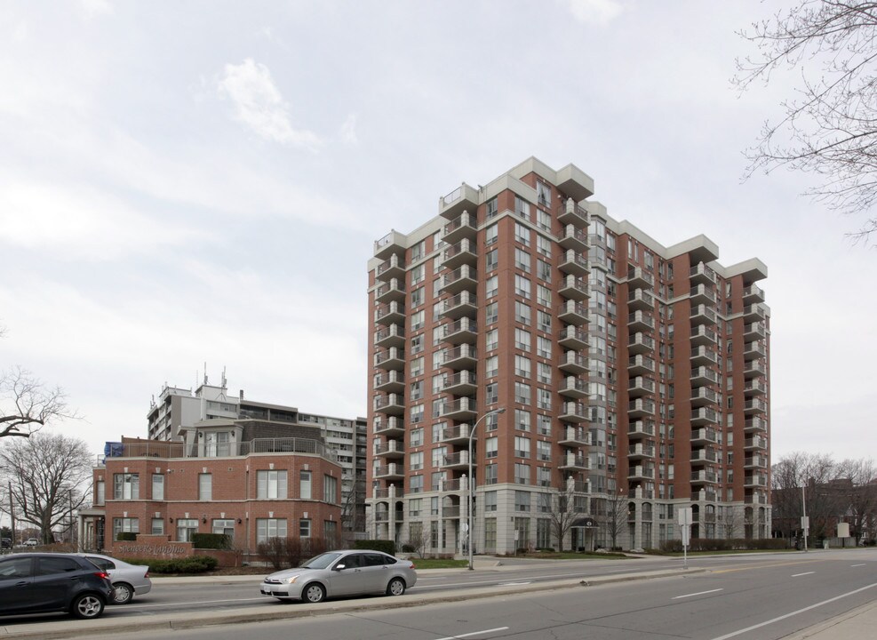 Spencer's Landing in Burlington, ON - Building Photo