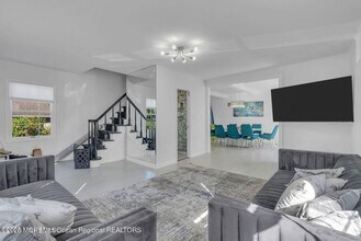 373 W Park Ave in Ocean Township, NJ - Building Photo - Building Photo