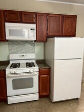 6408 St Clair Ave. in Cleveland, OH - Building Photo - Building Photo