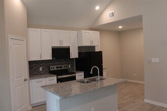 9810 Arbor Oak in Willis, TX - Building Photo - Building Photo