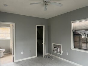 139 Van Molan St in Houston, TX - Building Photo - Building Photo