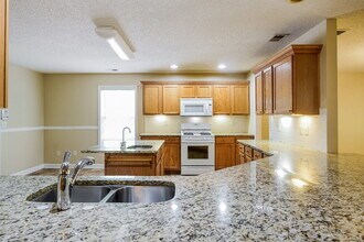 5191 Memorial Ln SW in Powder Springs, GA - Building Photo - Building Photo