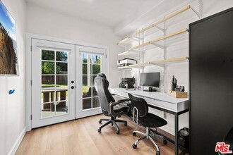 1237 S Wilton Pl in Los Angeles, CA - Building Photo - Building Photo