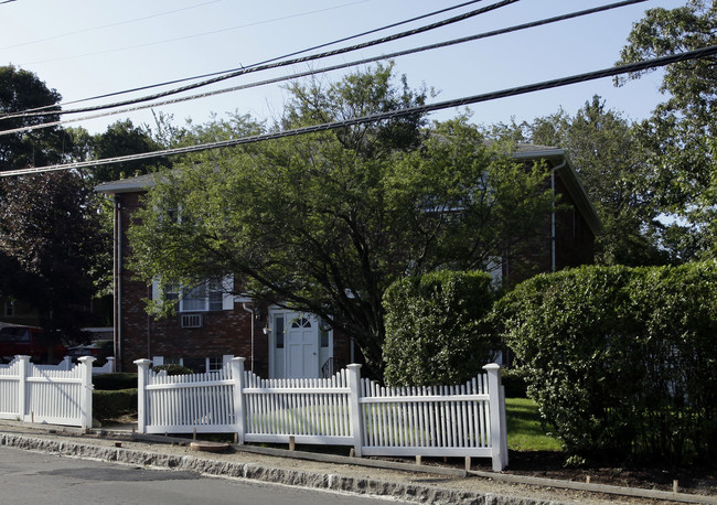 55 Centre St in Quincy, MA - Building Photo - Building Photo