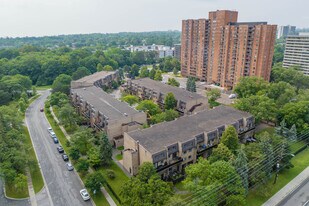 110-140 Ling Rd in Toronto, ON - Building Photo