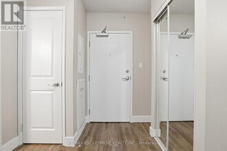 149 Main St W in Hamilton, ON - Building Photo - Building Photo