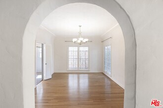 362 N Mansfield Ave in Los Angeles, CA - Building Photo - Building Photo