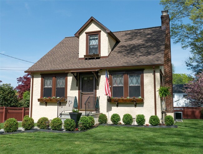 property at 15 Longfellow St