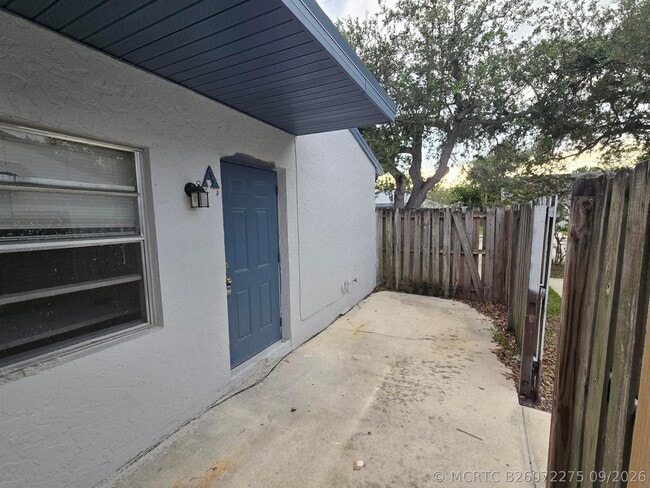 property at 2013 Oleander Blvd