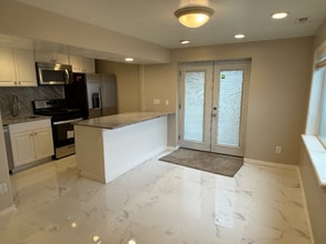1008 Rambouillet Dr in South Jordan, UT - Building Photo - Building Photo