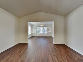 112 Charlotte Ct in Winston-Salem, NC - Building Photo - Building Photo