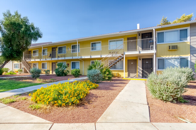 Harmon Hills in Las Vegas, NV - Foto de edificio - Building Photo