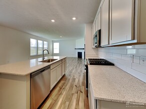 2120 S Quincy Dr in New Palestine, IN - Building Photo - Building Photo