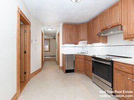 48 Garden St, Unit 3 in Boston, MA - Building Photo