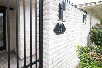 7546 Maple Tree Dr in Houston, TX - Building Photo - Building Photo