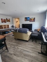 158 Hayden Rowe St in Hopkinton, MA - Building Photo - Building Photo