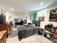 21 Iroquois St, Unit 1 in Boston, MA - Building Photo - Building Photo