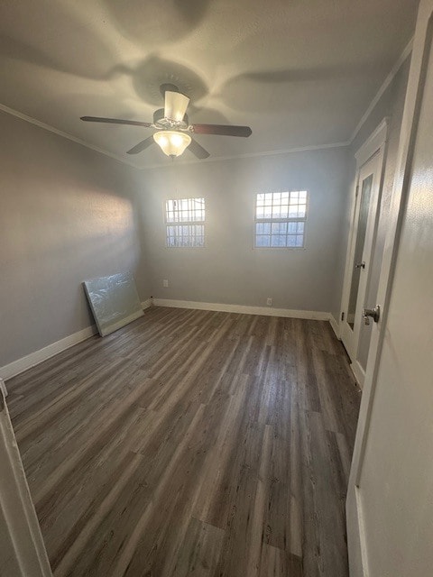 636 W 75th St in Los Angeles, CA - Foto de edificio - Building Photo