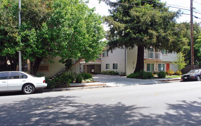 11 S Delaware St in San Mateo, CA - Building Photo - Building Photo