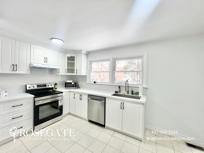 33 Godfrey Dr in London, ON - Building Photo - Building Photo