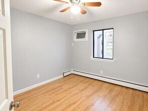 212 45th St in Union City, NJ - Building Photo - Building Photo