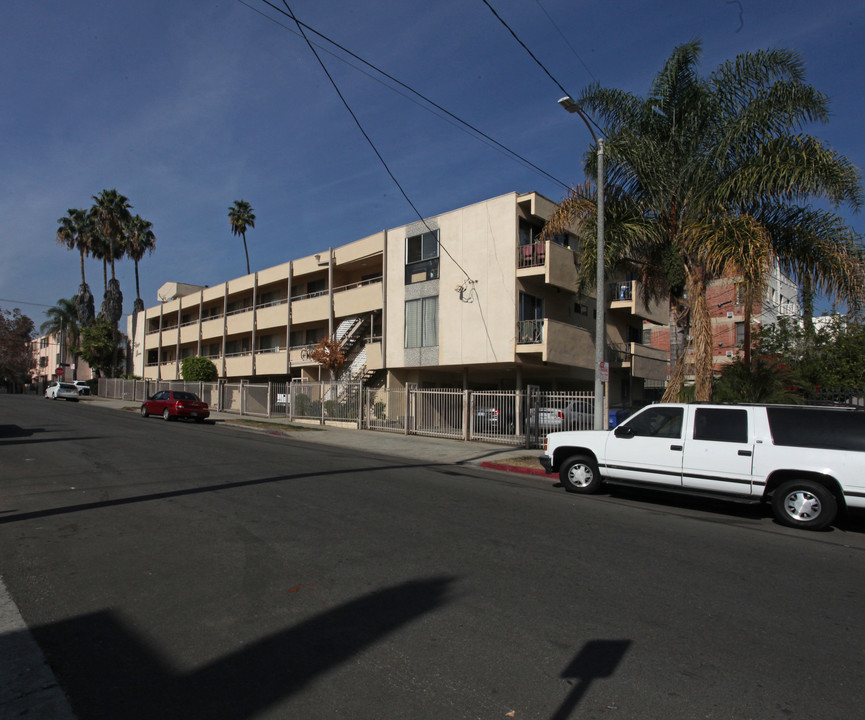 1402 N Kingsley Dr in Los Angeles, CA - Foto de edificio