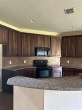 5017 Hidden Pond Dr in Frisco, TX - Foto de edificio - Building Photo