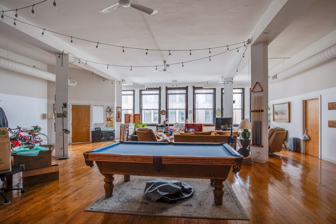 1278 N Milwaukee Ave, Unit 3 in Chicago, IL - Building Photo
