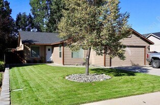 759 NE Nickernut Ave in Redmond, OR - Building Photo