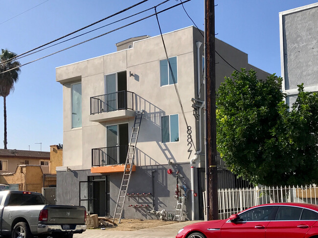 8827 Van Nuys Blvd in Panorama City, CA - Building Photo - Building Photo