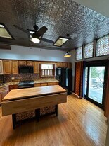 18 Spring Garden St, Unit 1 in Boston, MA - Building Photo