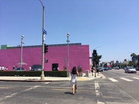 911 N Harper Ave, Unit 2 in West Hollywood, CA - Building Photo