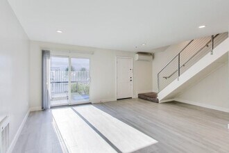 1662 Hollenbeck Ave in Sunnyvale, CA - Building Photo - Building Photo