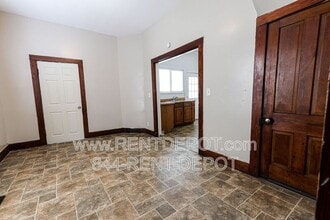 1102 Harriet St in Evansville, IN - Building Photo - Building Photo