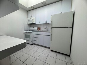 47-19 213th St in Queens, NY - Building Photo - Building Photo