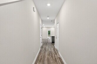 51 S Main Deck Dr in Freeport, FL - Building Photo - Building Photo