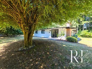 9193 Banner Rd SE in Port Orchard, WA - Building Photo - Building Photo