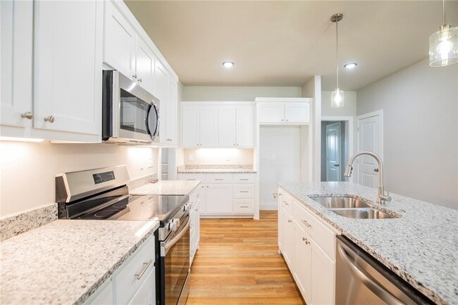 property at 1022 Seaborn Wy