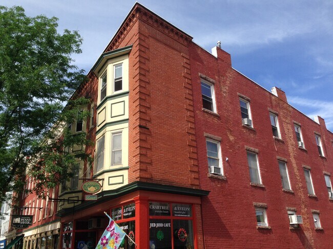 23 S Main St Apt 5 in Brockport, NY - Building Photo - Building Photo
