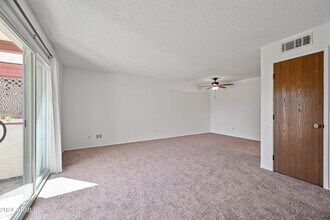 4211 E Palm Ln in Phoenix, AZ - Building Photo - Building Photo