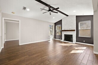 4910 Pelham Dr in Austin, TX - Building Photo - Building Photo