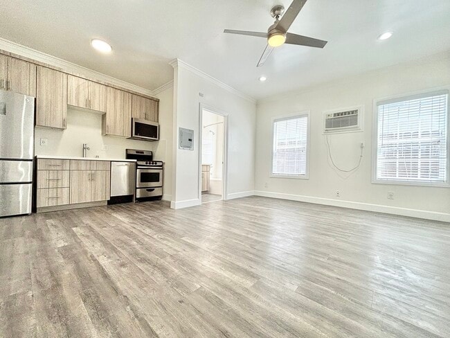 property at 1215 N Berendo St
