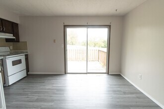 1584-1586-1586 S Sonora Dr in Columbia, MO - Building Photo - Building Photo