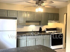 506 E Locust St in Normal, IL - Building Photo - Building Photo