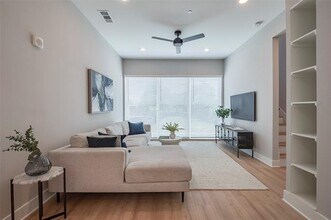 1423 N Carroll Ave in Dallas, TX - Building Photo - Building Photo