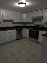 1108 Loretta Ave, Unit 5 in Mays Landing, NJ - Foto de edificio - Building Photo